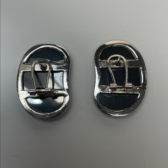 Polished Hematite Black Bean-Shaped post Earrings - Picture 2 of 3